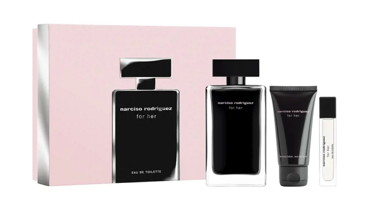 Narciso Rodriguez for her SET –